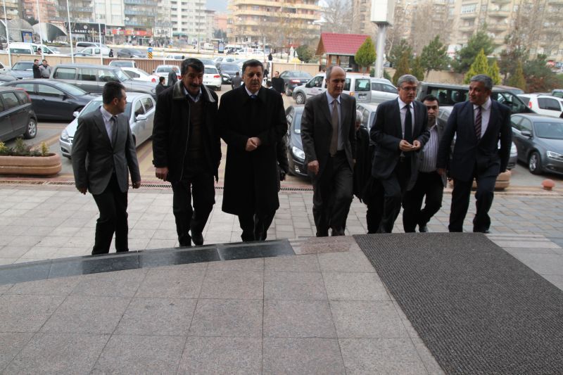 Yaşanabilir Çevre ve Marka Şehirler İçin Kentsel Dönüşüm Toplantısı Yapıldı.