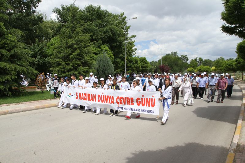 05 HAZİRAN DÜNYA ÇEVRE GÜNÜ VE ÇEVRE HAFTASI ETKİNLİKLERİ KAPSAMINDA ELBİSTAN İLÇESİNDE PROGRAM DÜZENLENDİ.