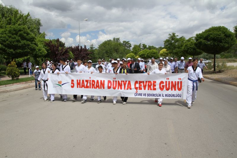 05 HAZİRAN DÜNYA ÇEVRE GÜNÜ VE ÇEVRE HAFTASI ETKİNLİKLERİ KAPSAMINDA ELBİSTAN İLÇESİNDE PROGRAM DÜZENLENDİ.