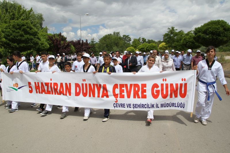 05 HAZİRAN DÜNYA ÇEVRE GÜNÜ VE ÇEVRE HAFTASI ETKİNLİKLERİ KAPSAMINDA ELBİSTAN İLÇESİNDE PROGRAM DÜZENLENDİ.