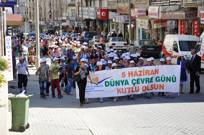 5 HAZİRAN DÜNYA ÇEVRE GÜNÜ CUMHURİYET PARKINDA COŞKUYLA KUTLANDI