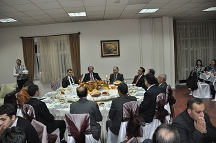 Kars Bayındırlık ve İskan Müdürlüğü Personeli Akşam yemeğinde bir araya geldi