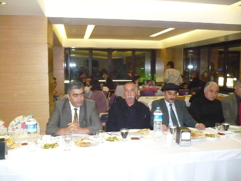 Amasaya Çevre ve Şehircilik İl Müdürlüğü görevine atanan İl Müdürümüz Sayın Ömer BOLAT için düzenlenen veda yemeği