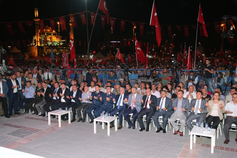 15 TEMMUZ ŞEHİTLERİ ANMA, DEMOKRASİ VE MİLLİ BİRLİK GÜNÜNDE KAYSERİ TEK YÜREK OLDU