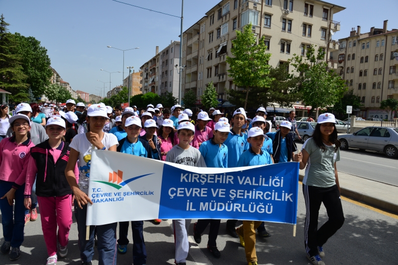 Kendileri Küçük Gönülleri Büyük Çevreciler