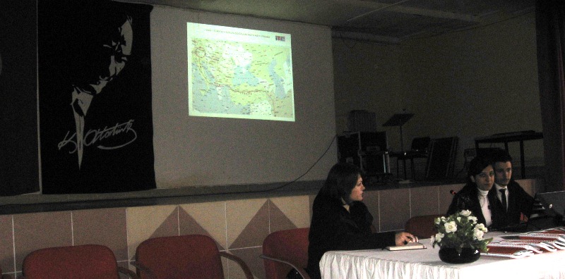 İran-Türkiye-Avrupa Doğalgaz Boru Hattı Türkiye Bölümü projesi ÇED Sürecine Halkın Katılımı Toplantısı Yapılmıştır.