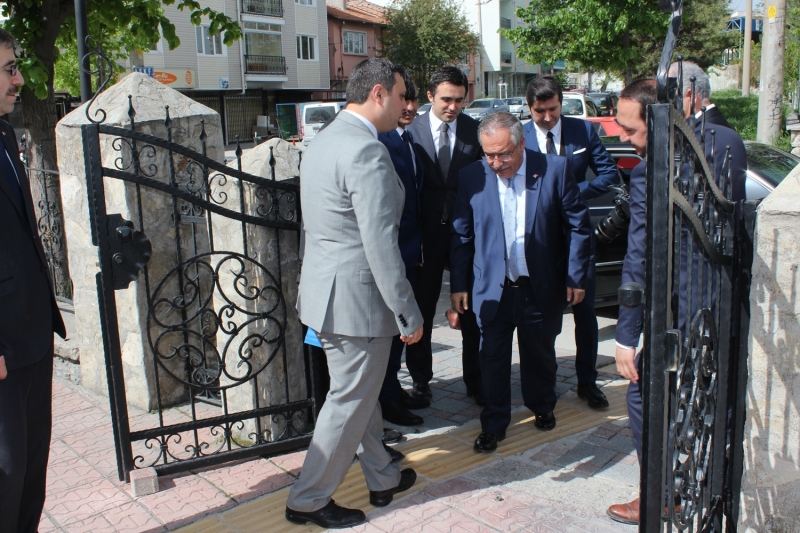  Kütahya Valisi Sayın Ahmet Hamdi NAYİR,  yapı denetim hizmetleri tarafımızca yapılan Kütahya Sosyal Hizmet Merkezi ve İl Müdürlüğü Hizmet Binası İnşaatında incelemelerde bulunmuştur. 