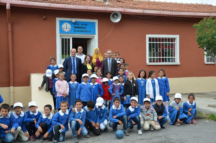 5 Haziran Dünya Çevre Günü etkinlikleri kapsamında İlkokul öğrencilerine çevre konulu eğitimler düzenlendi.