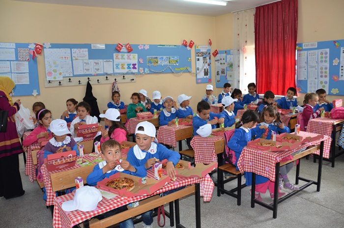 5 Haziran Dünya Çevre Günü etkinlikleri kapsamında İlkokul öğrencilerine çevre konulu eğitimler düzenlendi.