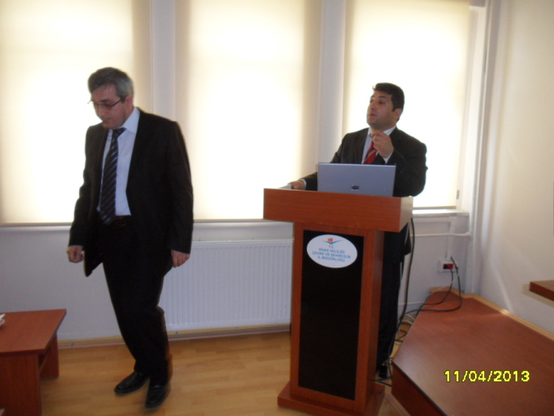 SİVAS İLİ'NDE FAALİYET GÖSTEREN YAPI DENETİM KURULUŞLARI TEMSİLCİLERİ-DENETÇİLERİ-KONTROL ELEMANLARI 11.04.2013 TARİHİNDE İLE TOPLANTI YAPILMIŞTIR. 