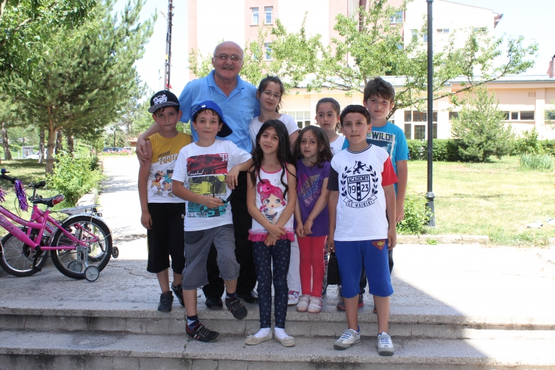 Müdürlüğümüz personellerinden Haluk TOKSAN ve Seval SAVDA için veda yemeği düzenlendi.