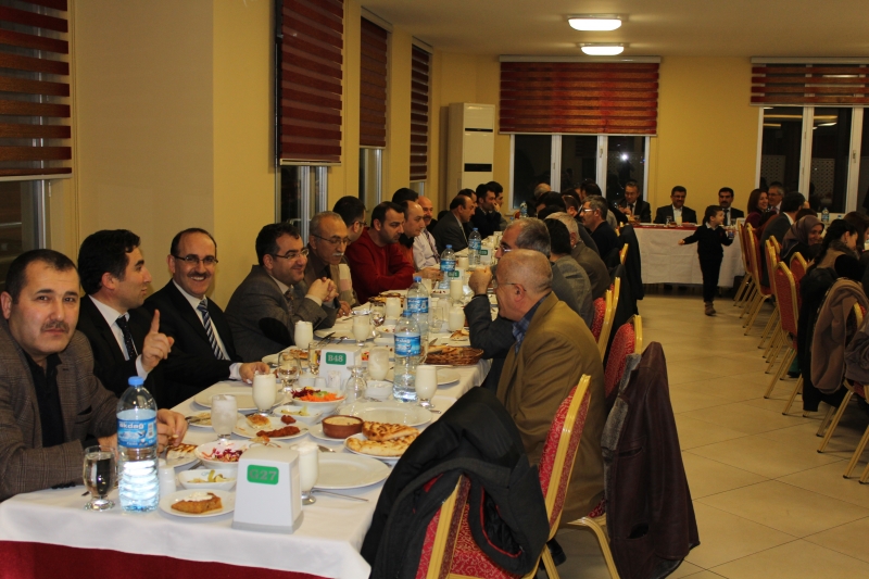 İL MÜDÜRÜMÜZ KEMAL ÖZDEMİR İÇİN DÜZENLENEN VEDA YEMEĞİ