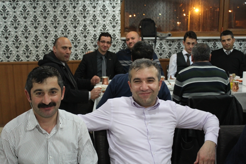DEĞERLİ ÇALIŞMA ARKADAŞIMIZ LEVENT METİN' İN EMEKLİLİK YEMEĞİ