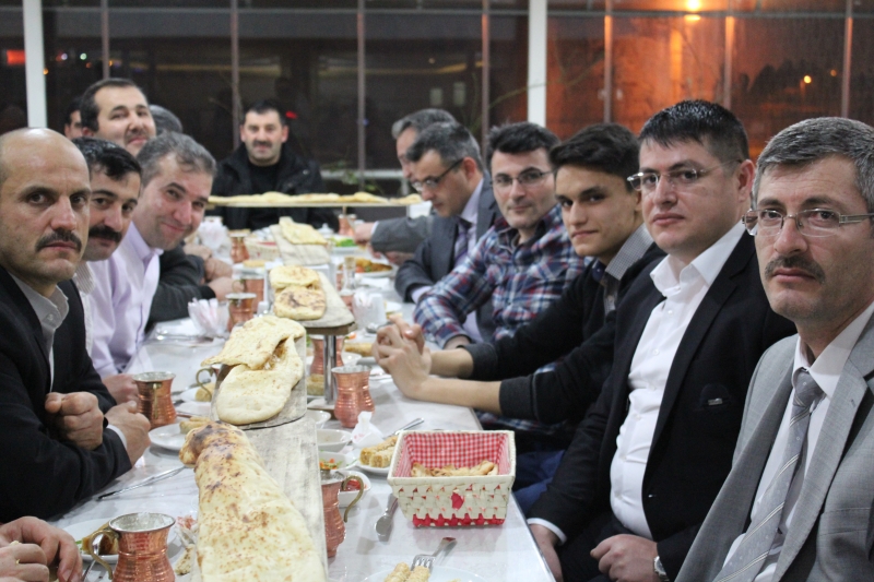 DEĞERLİ ÇALIŞMA ARKADAŞIMIZ LEVENT METİN' İN EMEKLİLİK YEMEĞİ