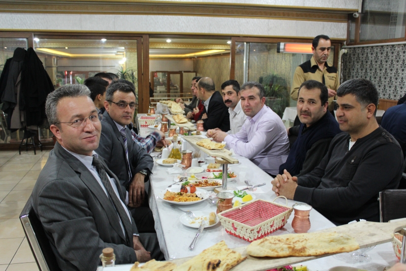 DEĞERLİ ÇALIŞMA ARKADAŞIMIZ LEVENT METİN' İN EMEKLİLİK YEMEĞİ