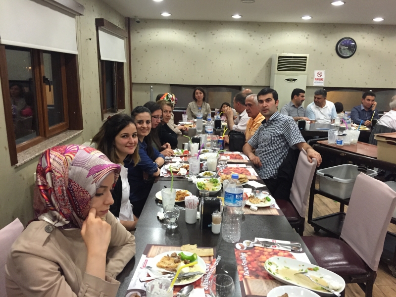MÜDÜRLÜĞÜMÜZ PERSONELİ İFTAR YEMEĞİ PROGRAMINDA BİRARAYA GELDİ