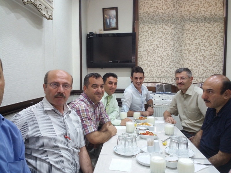 Araştırmacı Orhan ŞANLI' nın Yarbay Kadrosunu Alması Sebebiyle Düzenlenen Tebrik Yemeği