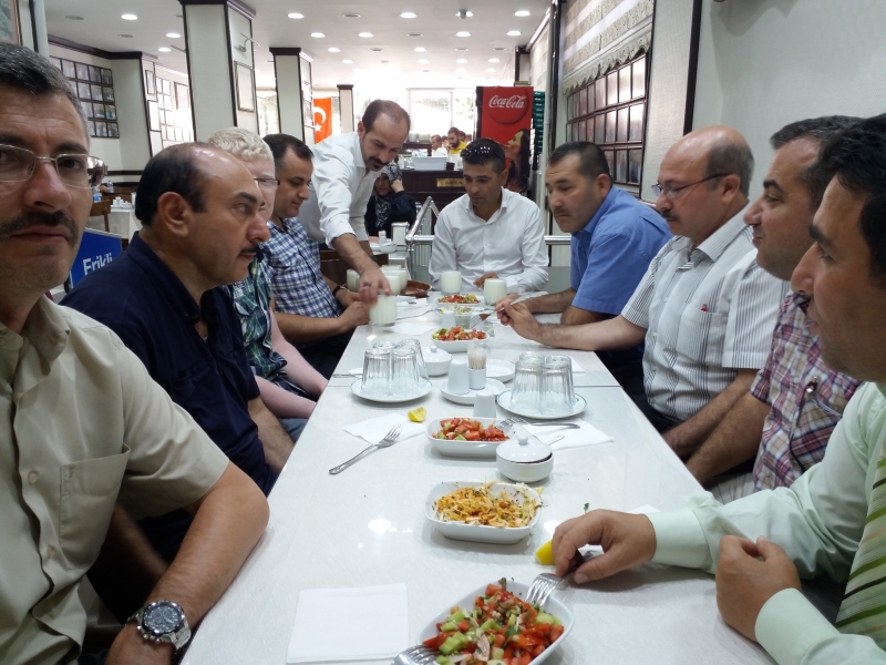 Araştırmacı Orhan ŞANLI' nın Yarbay Kadrosunu Alması Sebebiyle Düzenlenen Tebrik Yemeği