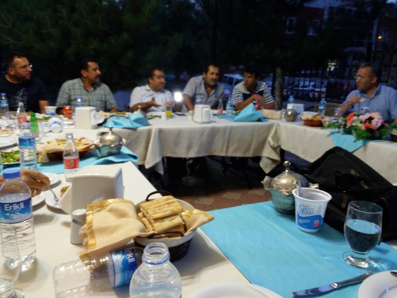 Sivas İl Özel İdare Genel Sekreterliği'ne Tayini Çıkan Feridun YAYA için Düzenlenen Veda Yemeği