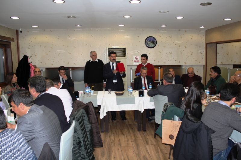İL MÜDÜRLÜĞÜMÜZ PERSONELLERİNDEN OSMAN YILDIRIM, KADİR ARIKÖK, MUSTAFA TOPTAŞ' IN VEDA YEMEĞİ
