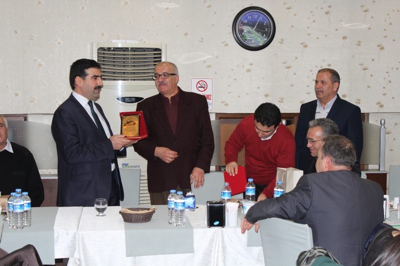 İL MÜDÜRLÜĞÜMÜZ PERSONELLERİNDEN OSMAN YILDIRIM, KADİR ARIKÖK, MUSTAFA TOPTAŞ' IN VEDA YEMEĞİ