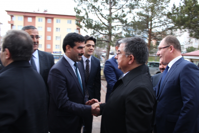 Çevre Şehircilik Bakanı Sayın İdris GÜLLÜCE ve Milli Savunma Bakanı Sayın İsmet YILMAZ, Müdürlüğümüz Hizmet Binasında Brifing Programı