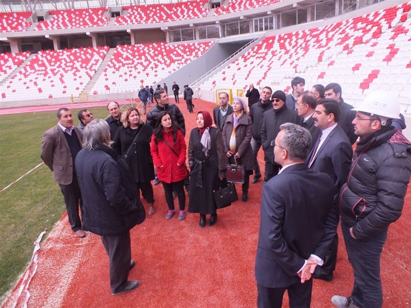 İL MÜDÜRÜMÜZ VE TEKNİK PERSONELİMİZ YENİ 4 EYLÜL STADYUMUNDA İNCELEMELERDE BULUNDULAR