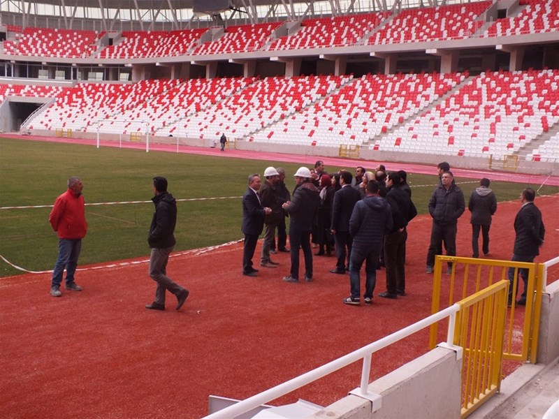 İL MÜDÜRÜMÜZ VE TEKNİK PERSONELİMİZ YENİ 4 EYLÜL STADYUMUNDA İNCELEMELERDE BULUNDULAR