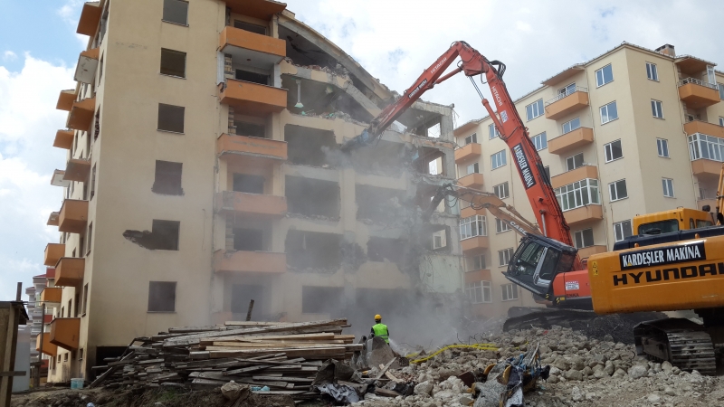 TEKİRDAĞ'DA KENTSEL DÖNÜŞÜM ÇALIŞMALARI DEVAM EDİYOR