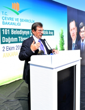 Çevre ve Şehirclik Bakanlığından 101 Belediyeye Araç Desteği