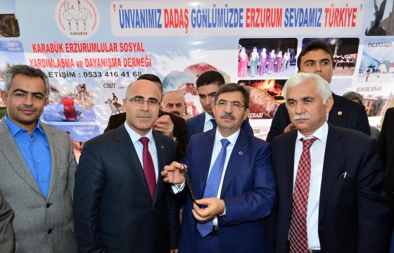 Bakan Güllüce Karabük Üniversitesinde Düzenlenen Etkinliğe Katıldı