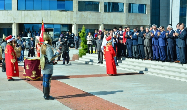 Bakan Güllüce Karabük Üniversitesinde Düzenlenen Etkinliğe Katıldı