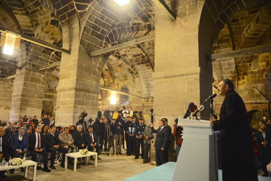 Bakan Özhaseki: "Referandum Geride Kalan Tüm Seçimlerden Önemli"