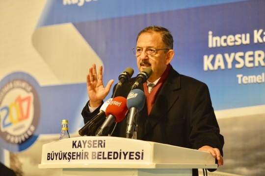 Bakan Özhaseki: "Referandum Geride Kalan Tüm Seçimlerden Önemli"