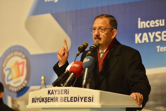 Bakan Özhaseki: "Referandum Geride Kalan Tüm Seçimlerden Önemli"