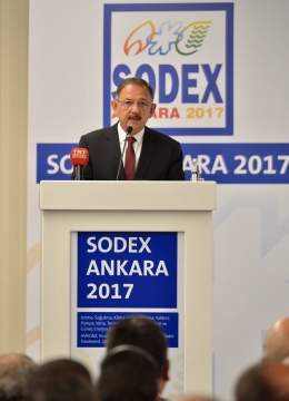 Bakan Özhaseki: Değişime Ayak Uyduran Ayakta Kalır