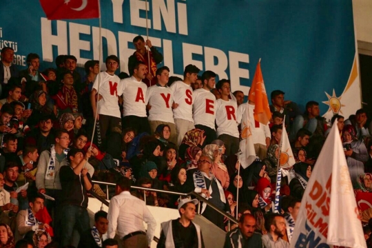 Bakan Özhaseki Ak Parti 3. Olağanüstü Büyük Kongresi İle İlgili Açıklamalarda Bulundu