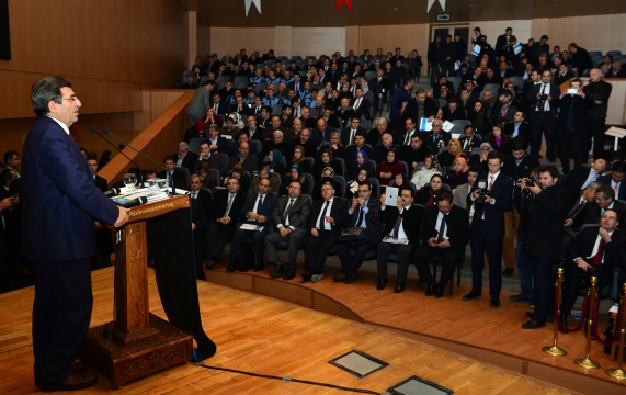  Bakan Güllüce Kahramanmaraş'ta Şehir Kimliği Çalıştayı'na Katıldı