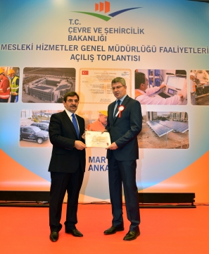  BAKAN GÜLLÜCE MESLEKİ HİZMETLER GENEL MÜDÜRLÜĞÜ'NÜN AÇILIŞ TOPLANTISINA KATILDI