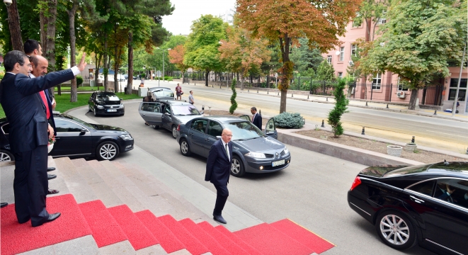  Bakan Güllüce KKTC'li Bakanlarla Görüştü