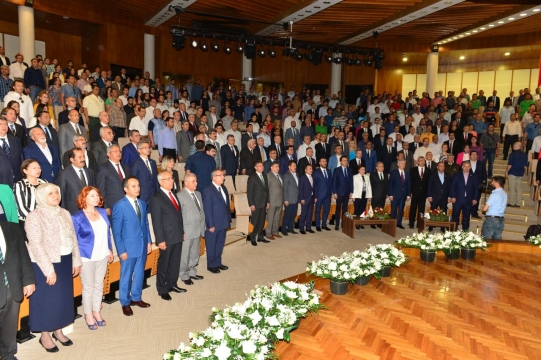  Bakan Sarı Çukurova Üniversitesi'nde¦ 