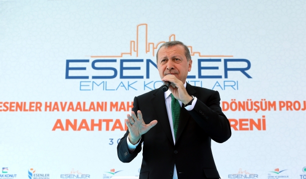 Esenler'de Hak Sahiplerine Anahtarları Teslim Edildi