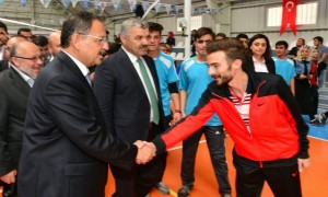  Bakan Özhaseki Spor Salonu Açılışına Katıldı