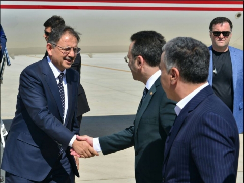    BAKAN ÖZHASEKİ DİYARBAKIR'DA SUR EYLEM PLANINI AÇIKLADI