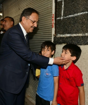    BAKAN ÖZHASEKİ DİYARBAKIR'DA SUR EYLEM PLANINI AÇIKLADI