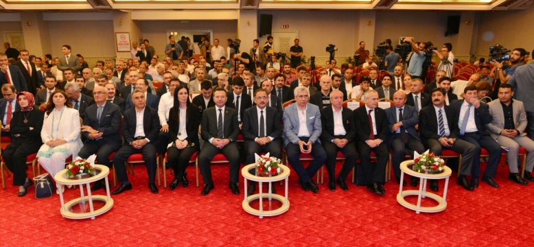    BAKAN ÖZHASEKİ DİYARBAKIR'DA SUR EYLEM PLANINI AÇIKLADI