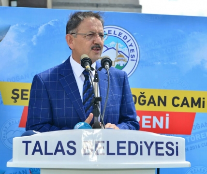  BAKAN ÖZHASEKİ KAYSERİ'DE AÇILIŞLARA KATILDI  