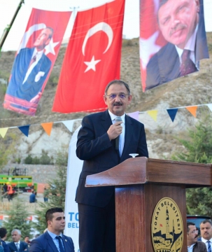 Bakan ÖZHASEKİ: Bütün Belediyelere Eşit Davranıyoruz