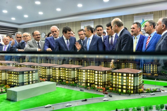 Bakan ÖZHASEKİ: Hükümet olarak ideolojik bir takıntı içinde olmadık