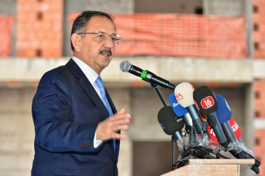 Bakan ÖZHASEKİ: Hükümet olarak ideolojik bir takıntı içinde olmadık